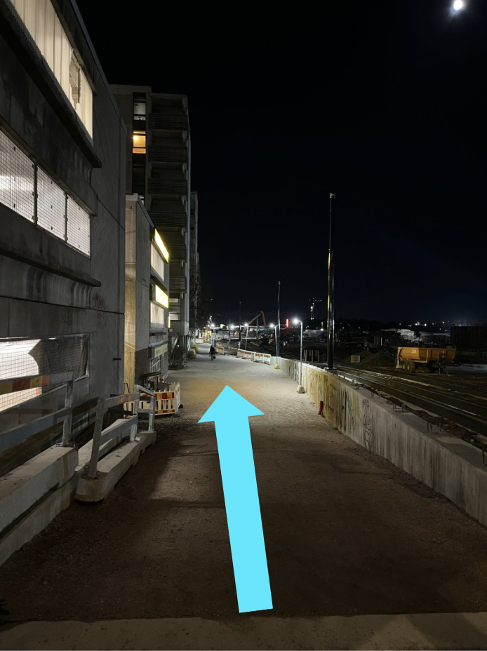 Image of the route with a light blue arrow pointing to the direction of Kulttuurisauna.